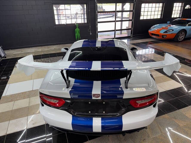 2016 Dodge Viper GTC