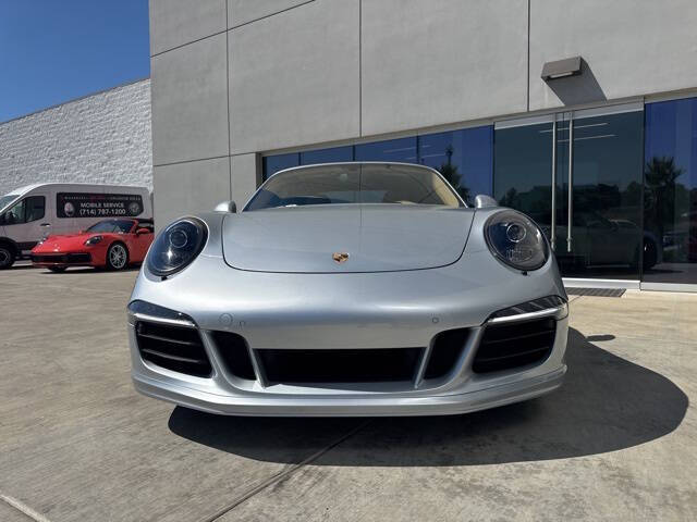 2016 Porsche 911 Carrera GTS