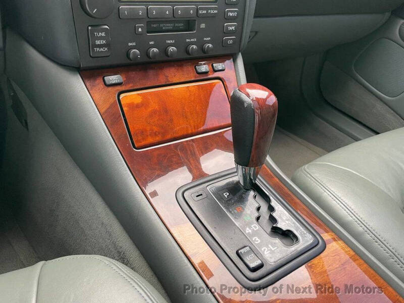 1998 Lexus LS 400