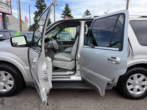 2004 Lincoln Navigator Luxury