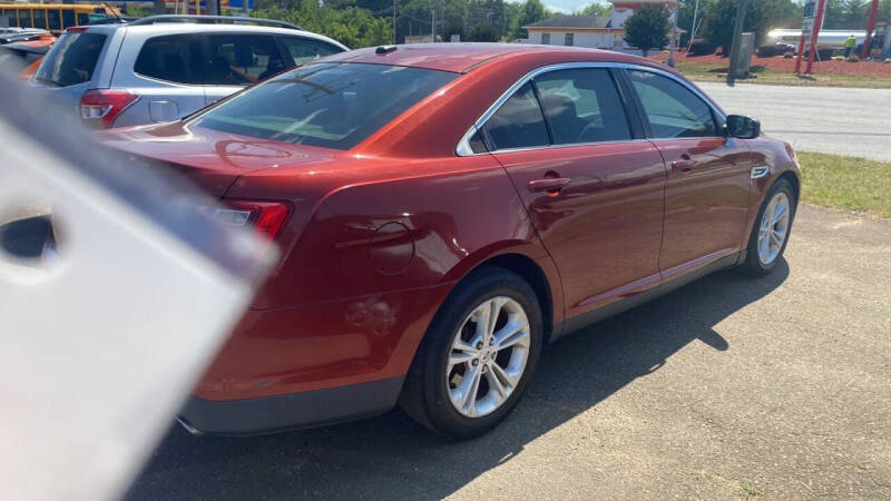 2014 Ford Taurus SEL