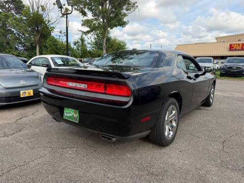 2014 Dodge Challenger SXT