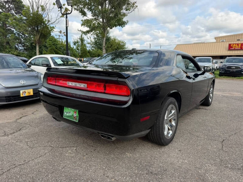 2014 Dodge Challenger SXT
