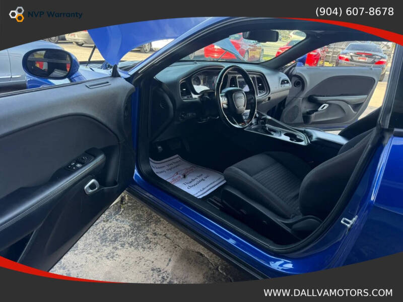 2022 Dodge Challenger SXT