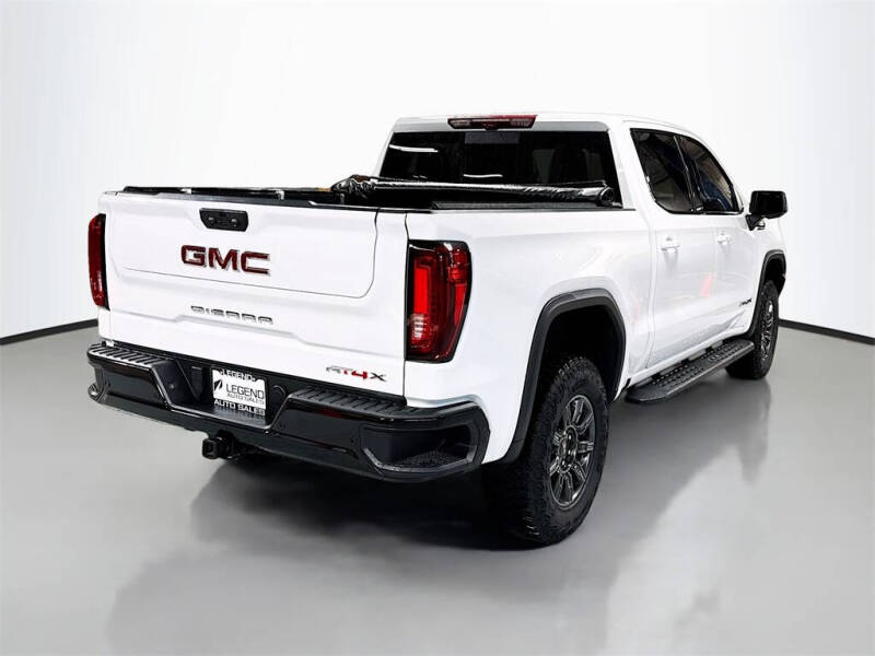 2024 GMC Sierra 1500 AT4X