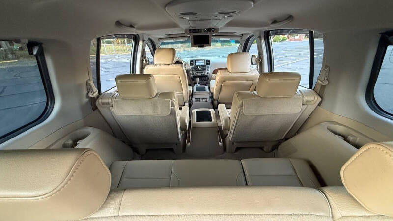 2011 Nissan Armada Platinum