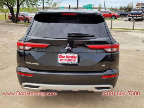 2022 Mitsubishi Outlander SE