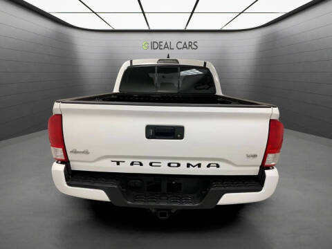 2017 Toyota Tacoma SR V6
