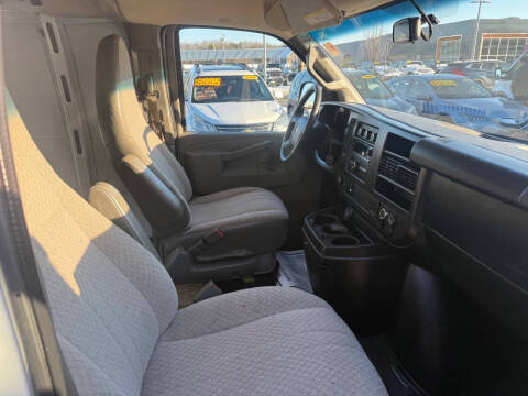 2017 GMC Savana 2500