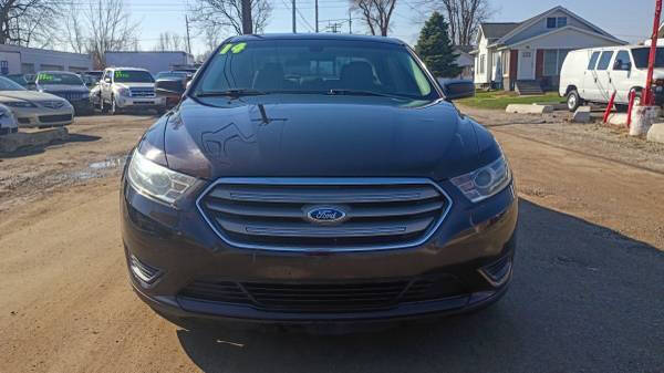 2014 Ford Taurus SE