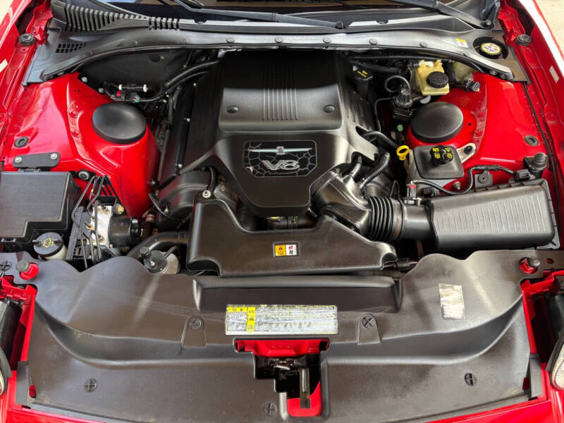 2005 Ford Thunderbird Deluxe