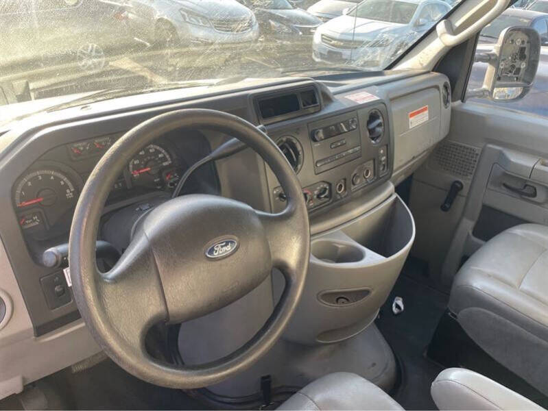 2014 Ford E-Series