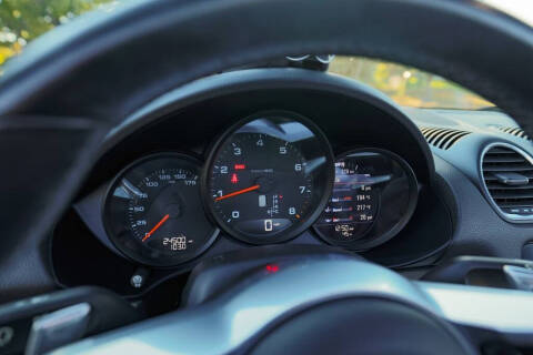 2021 Porsche 718 Boxster