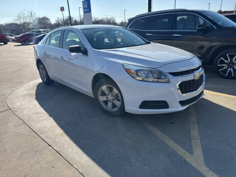 2015 Chevrolet Malibu for sale at HONDA DE MUSKOGEE in Muskogee OK