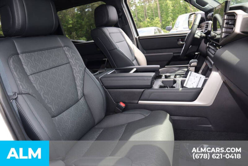 2025 Toyota Tundra Limited HV