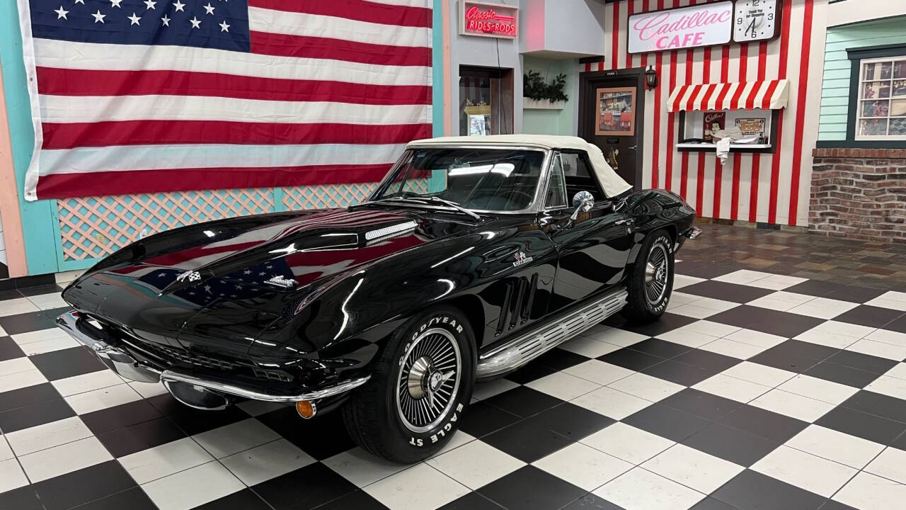 1966 Chevrolet Corvette 11