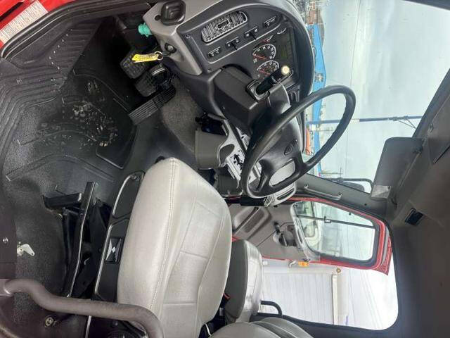 2016 Freightliner 108 SD