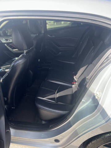 2018 Mazda MAZDA3 Touring