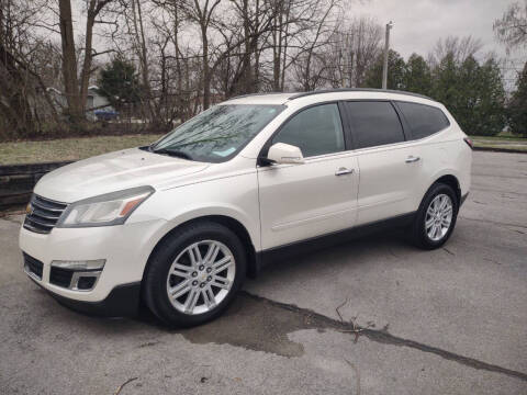 2013 Chevrolet Traverse for sale at Dave's Car Corner in Hartford City IN