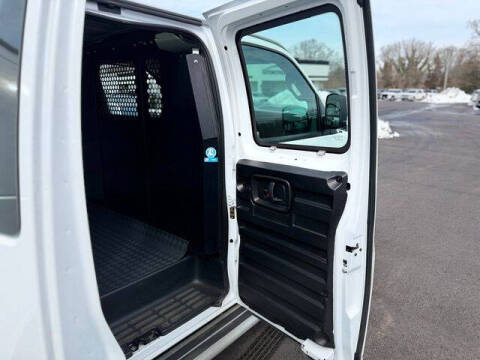 2024 Chevrolet Express 2500