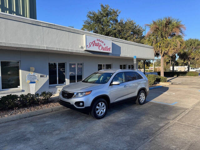 2013 Kia Sorento for sale at Deans Auto Outlet in Ormond Beach, FL