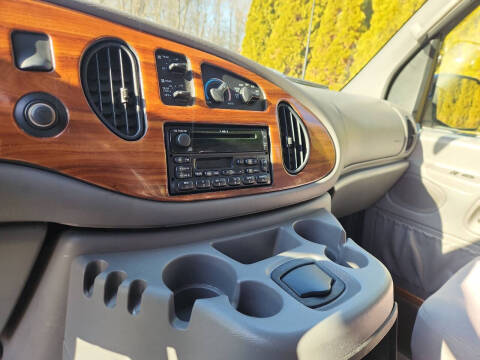 2002 Ford E-Series E-150