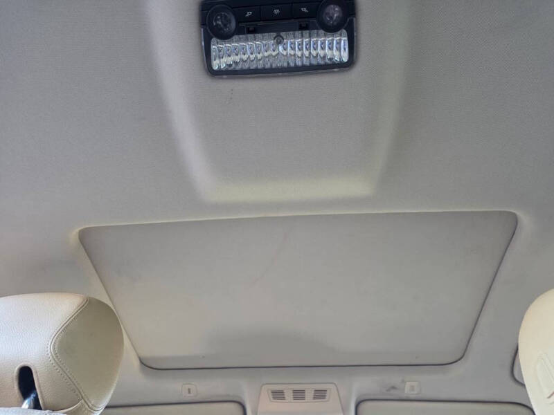 2015 BMW 5 Series 528i