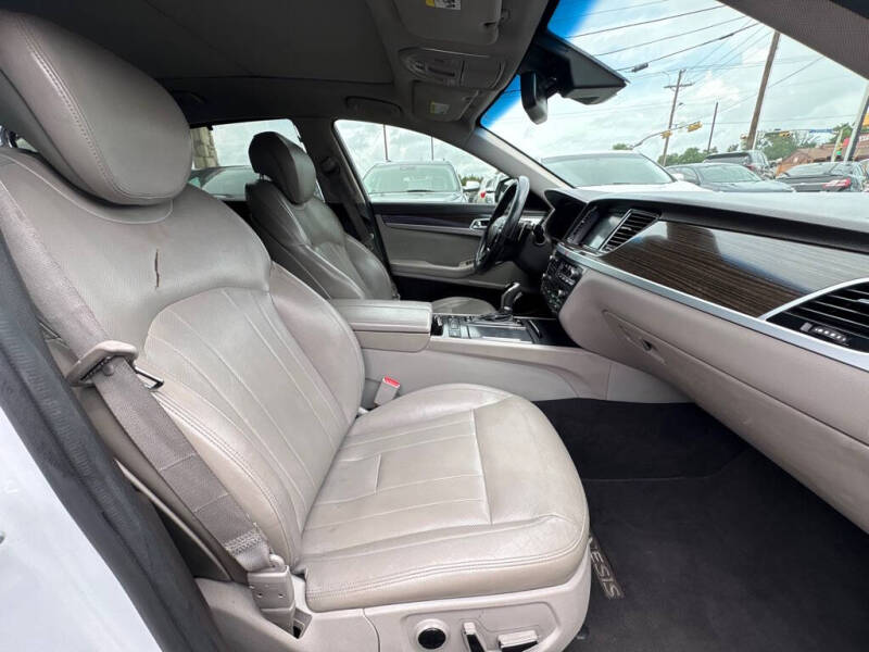2017 Genesis G80