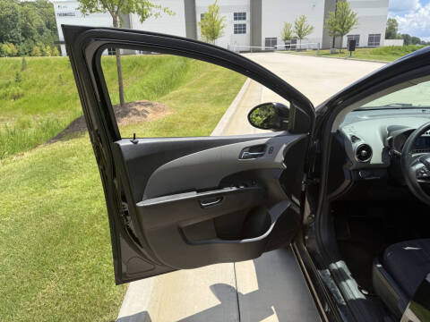 2016 Chevrolet Sonic LT Auto