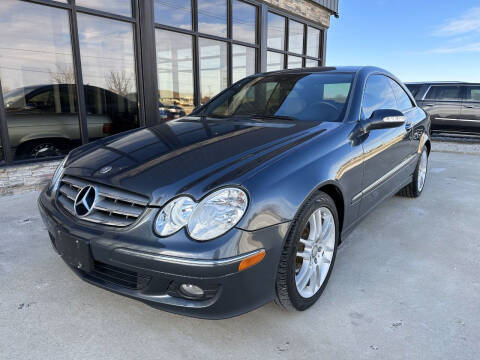 2008 Mercedes-Benz CLK for sale at Hagan Automotive in Chatham IL