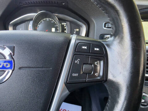 2016 Volvo V60 T5 Drive-E Platinum