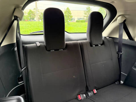 2016 Mitsubishi Outlander ES