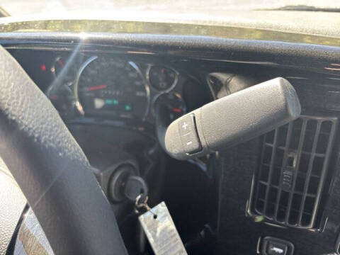 2025 Chevrolet Express 2500