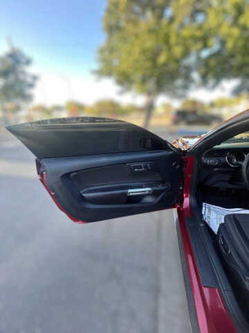 2015 Ford Mustang V6