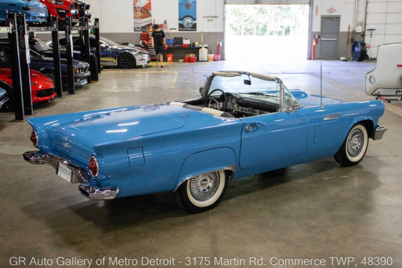 1957 Ford Thunderbird