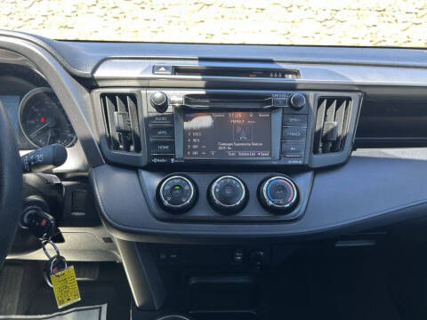 2017 Toyota RAV4 LE