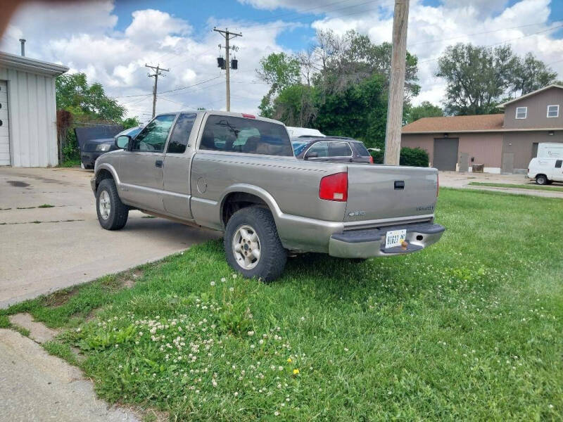 2003 Chevrolet S-10 LS