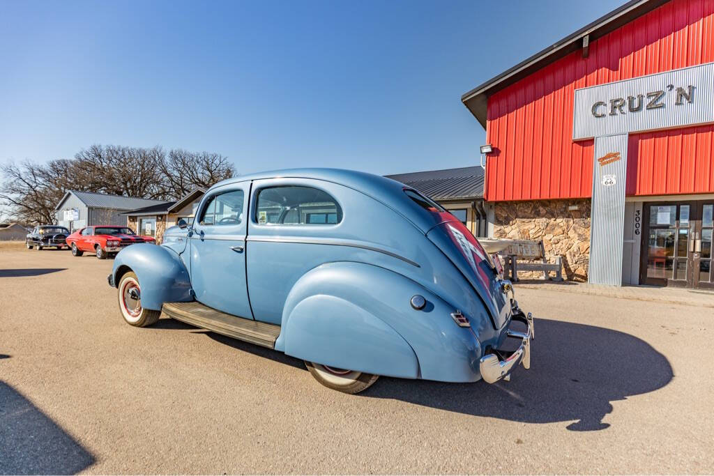 1940 Ford DELUXE V8 75