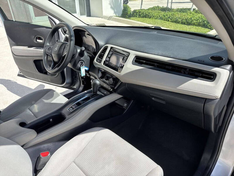 2020 Honda HR-V LX