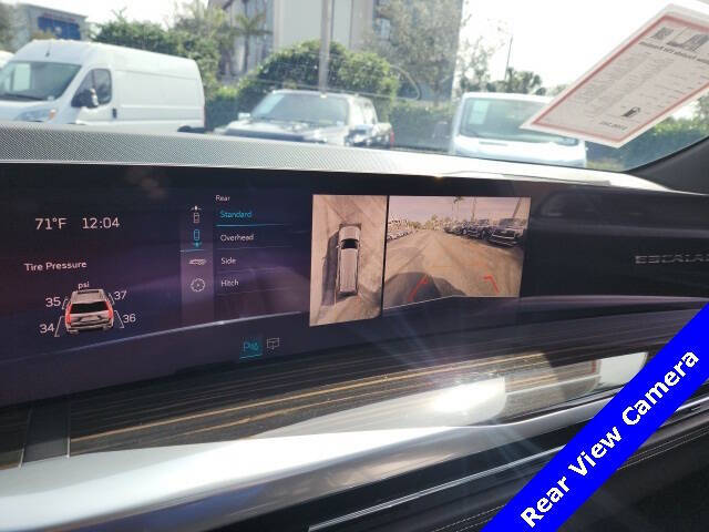 2025 Cadillac Escalade ESV Premium Luxury