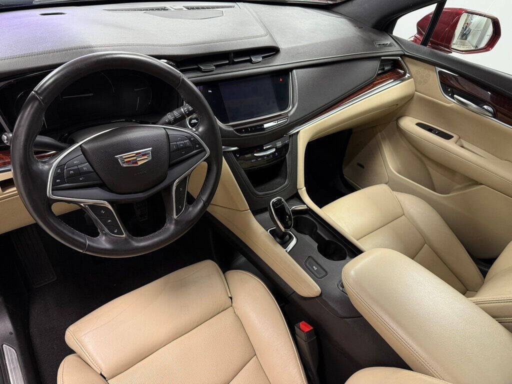 2017 Cadillac XT5 for sale at Conway Imports in   Streamwood, IL