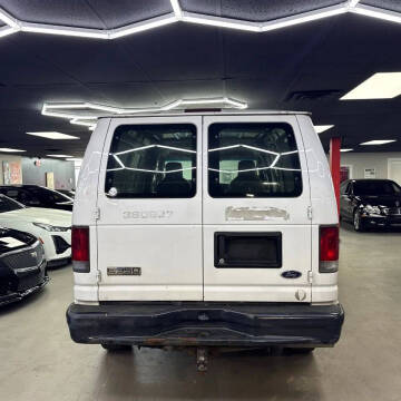 2009 Ford E-Series E-350 SD