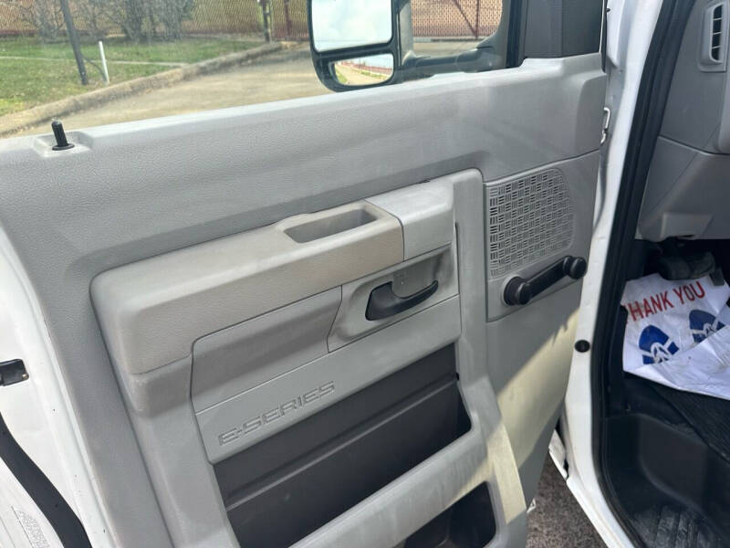 2012 Ford E-Series E-450 SD