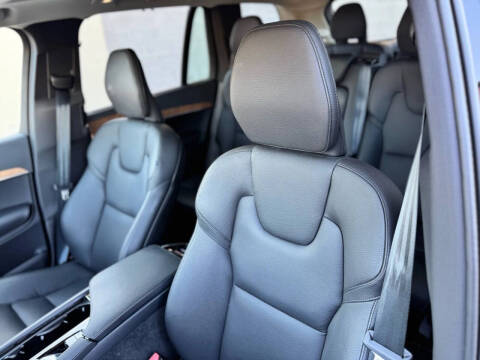 2024 Volvo XC90 B6 Plus Bright Theme 7P