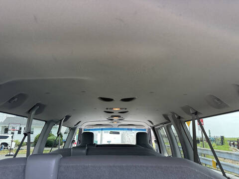 2014 Ford E-Series E-350 SD XLT
