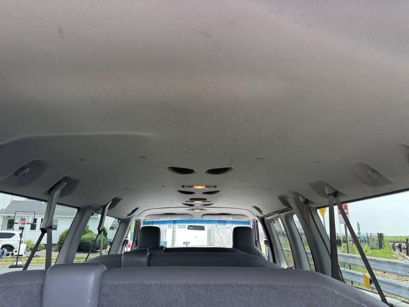 2014 Ford E-Series E-350 SD XLT