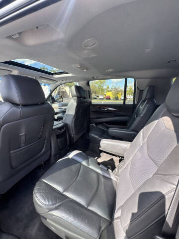 2020 Cadillac Escalade ESV Luxury