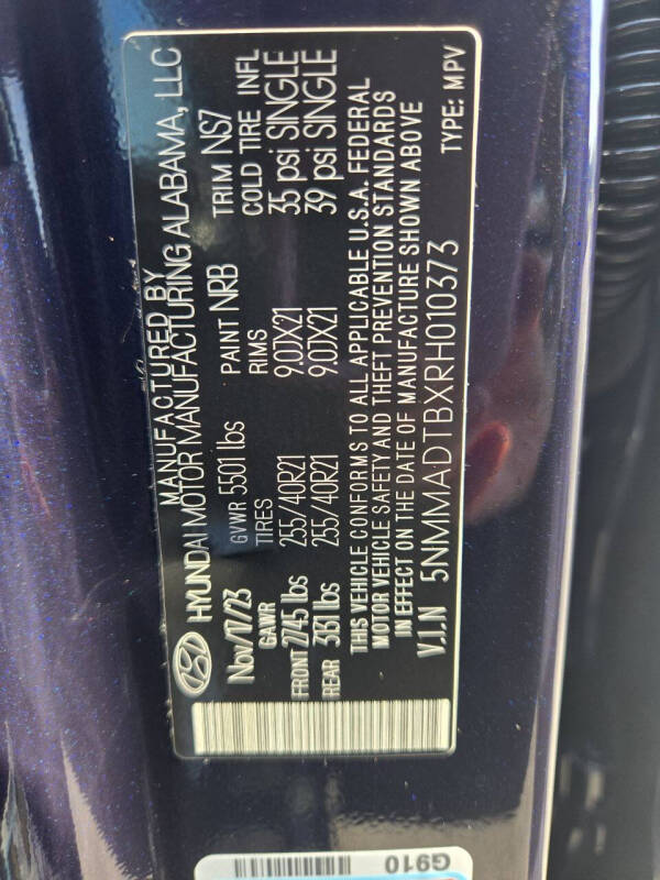 2024 Genesis GV70 2.5T Standard