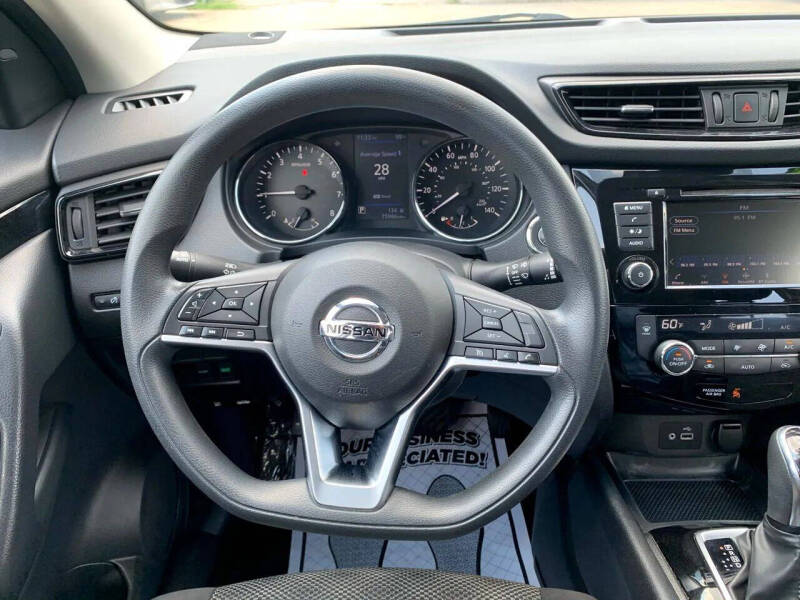 2020 Nissan Rogue Sport SV