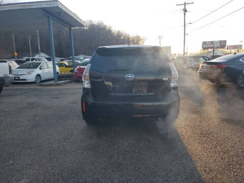 2012 Toyota Prius v Three